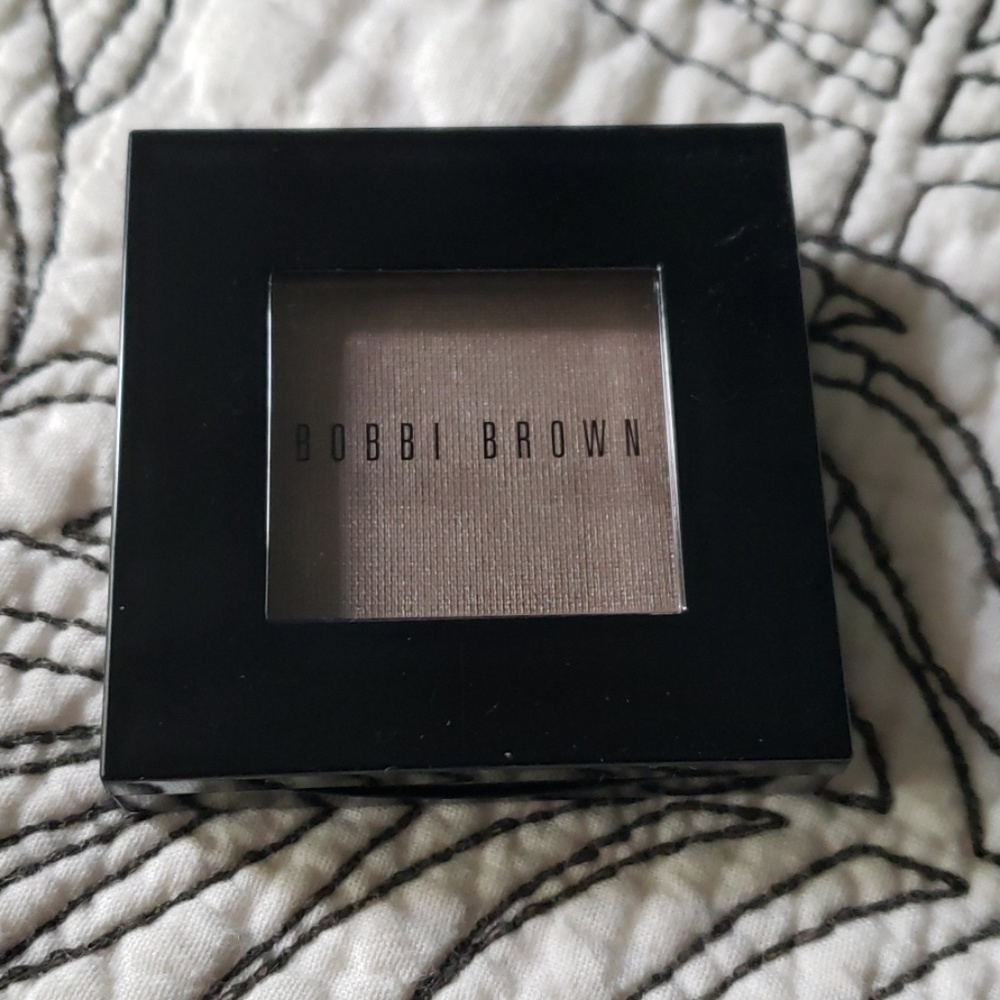 Bobbi Brown eyeshadow